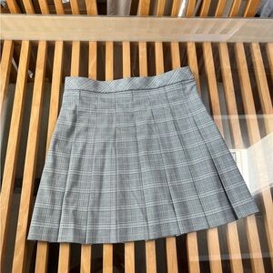 Uniqlo pleated skirt